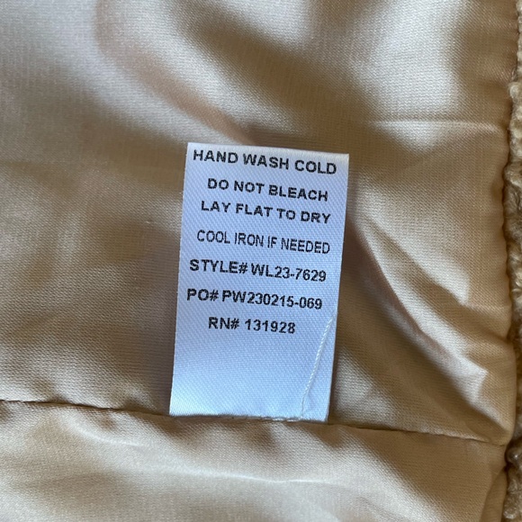 Chic camel vest.  Size small.  100% polyester. - Picture 4 of 7